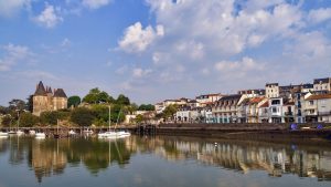 Option de camping abordable à Port-Vendres, parfaite pour des vacances économiques près de la mer.