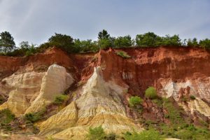 Les sites de camping haut de gamme dans le Lubéron, parfaits pour des séjours mémorables en Provence